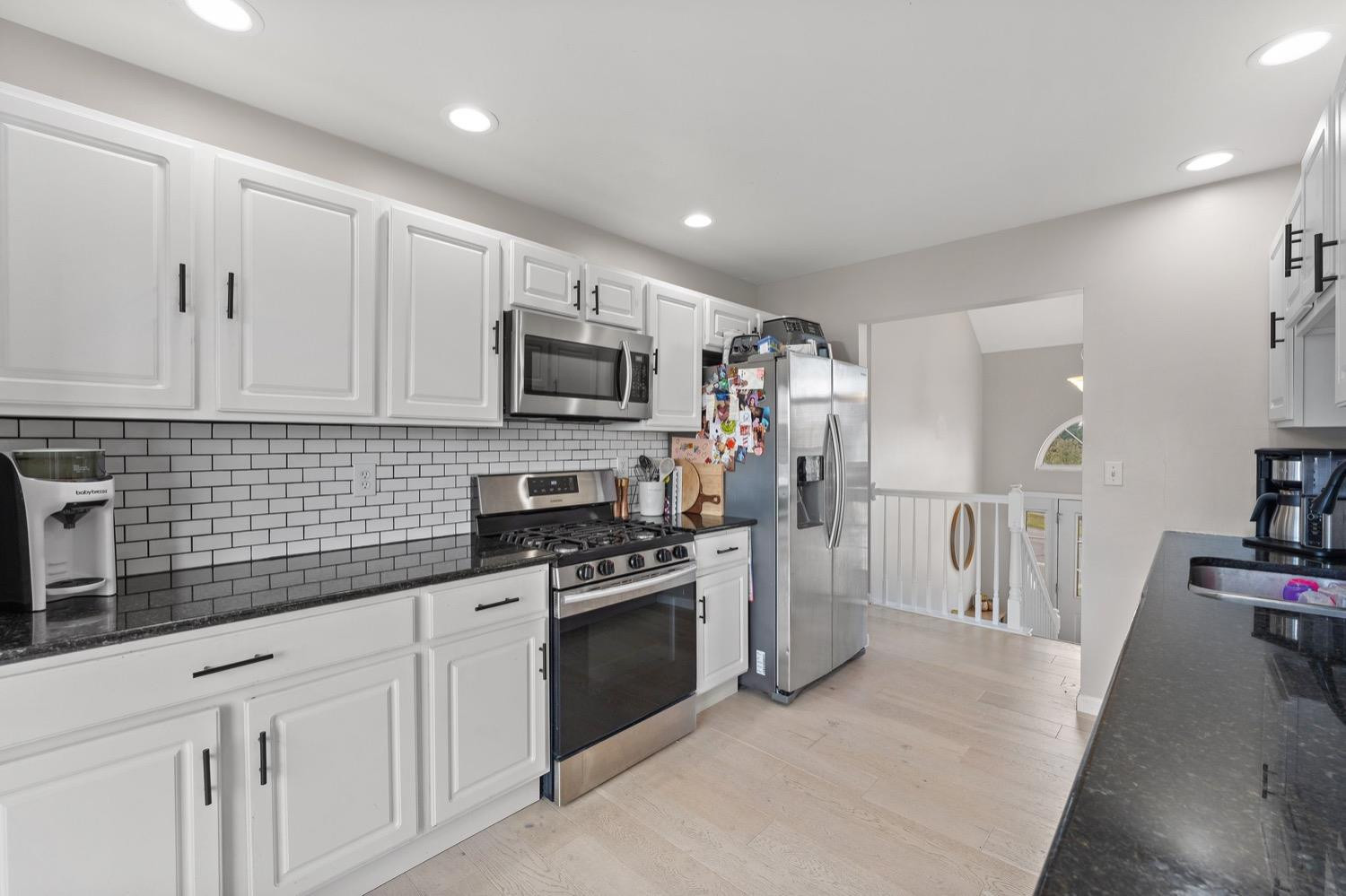 10487 Pinnacle Street