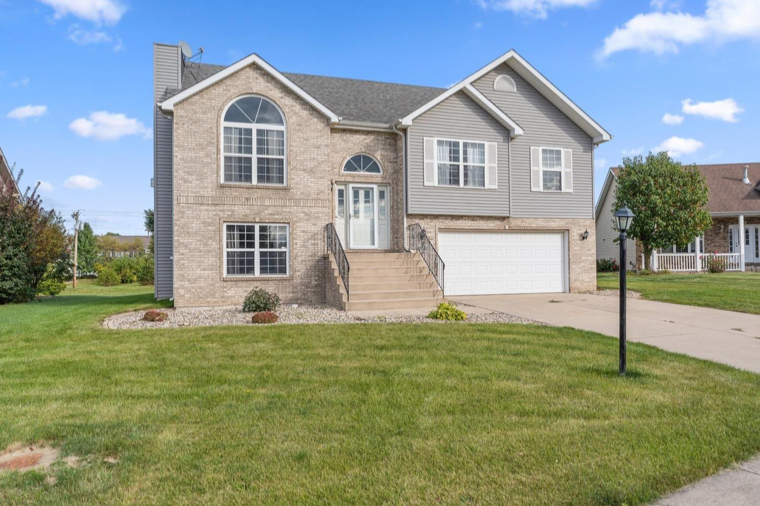 10487 Pinnacle Street