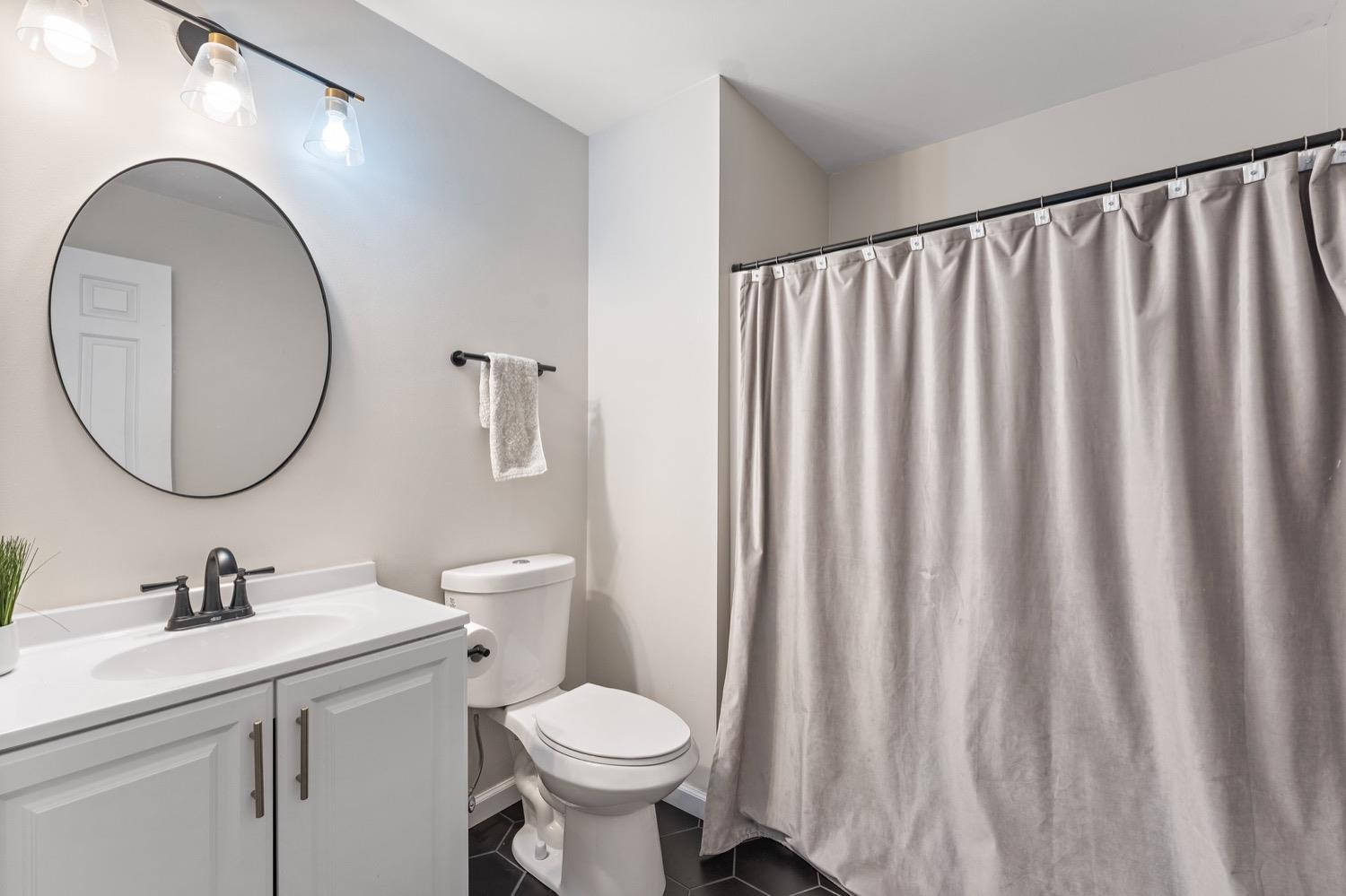 10487 Pinnacle Street