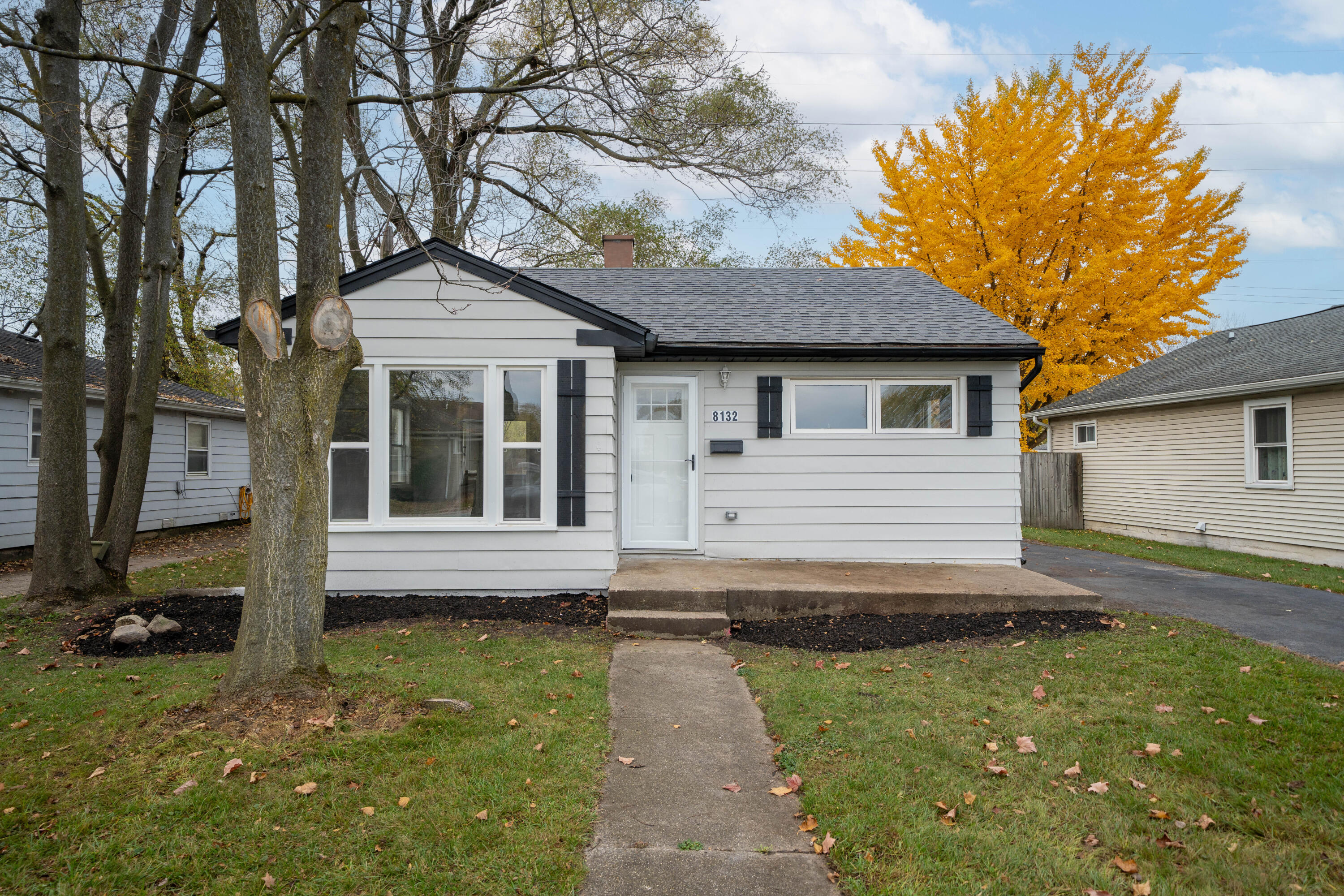 8132 Gordon Drive