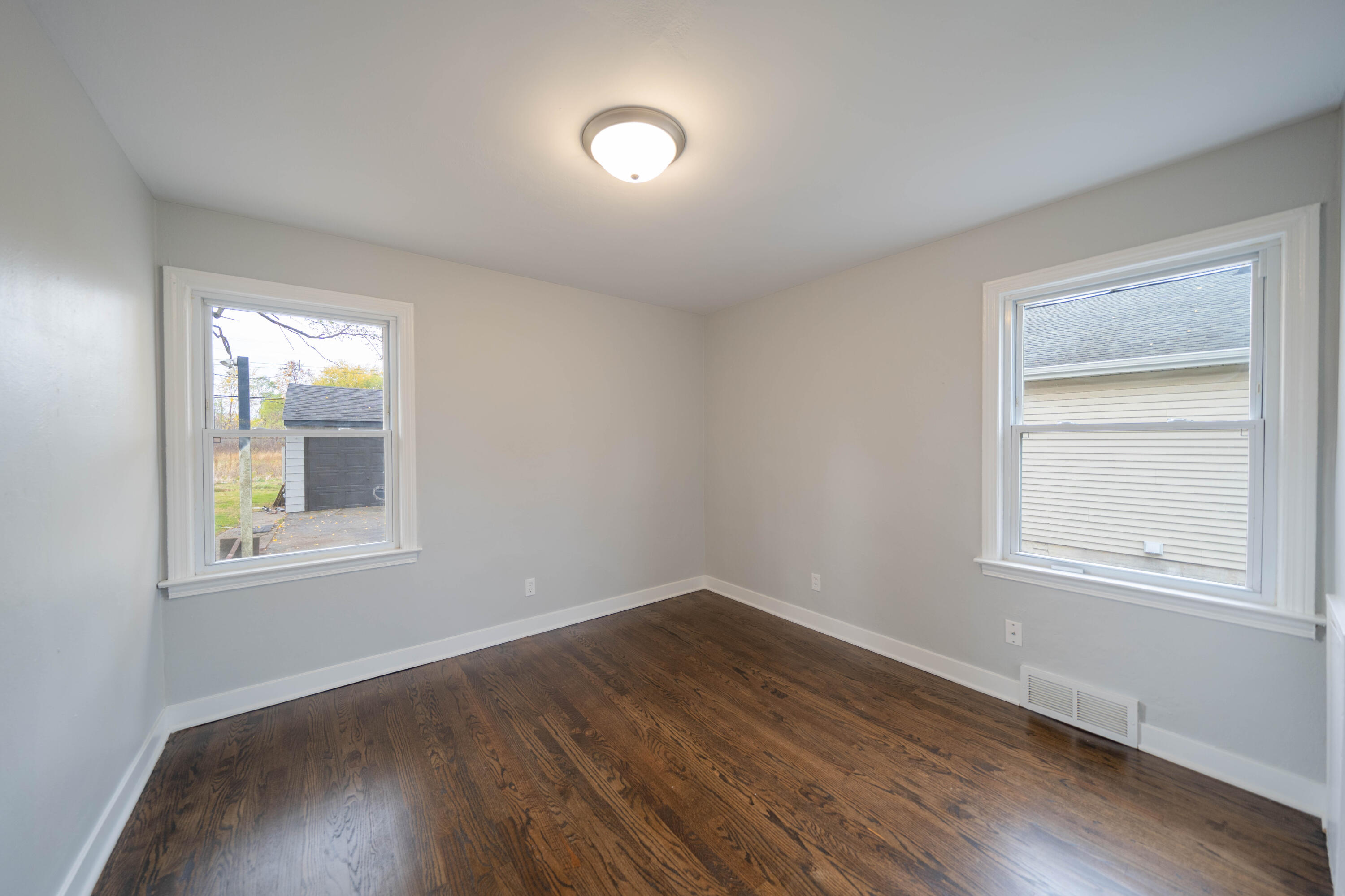 8132 Gordon Drive