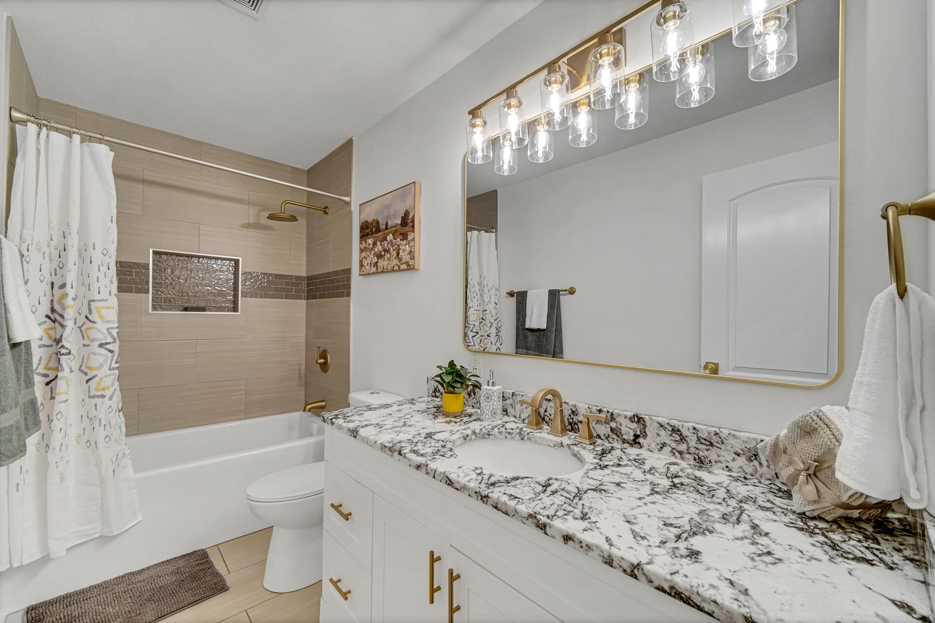3571 W 74th Court