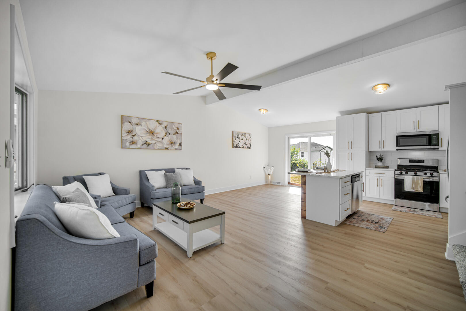 4215 W 76th Court