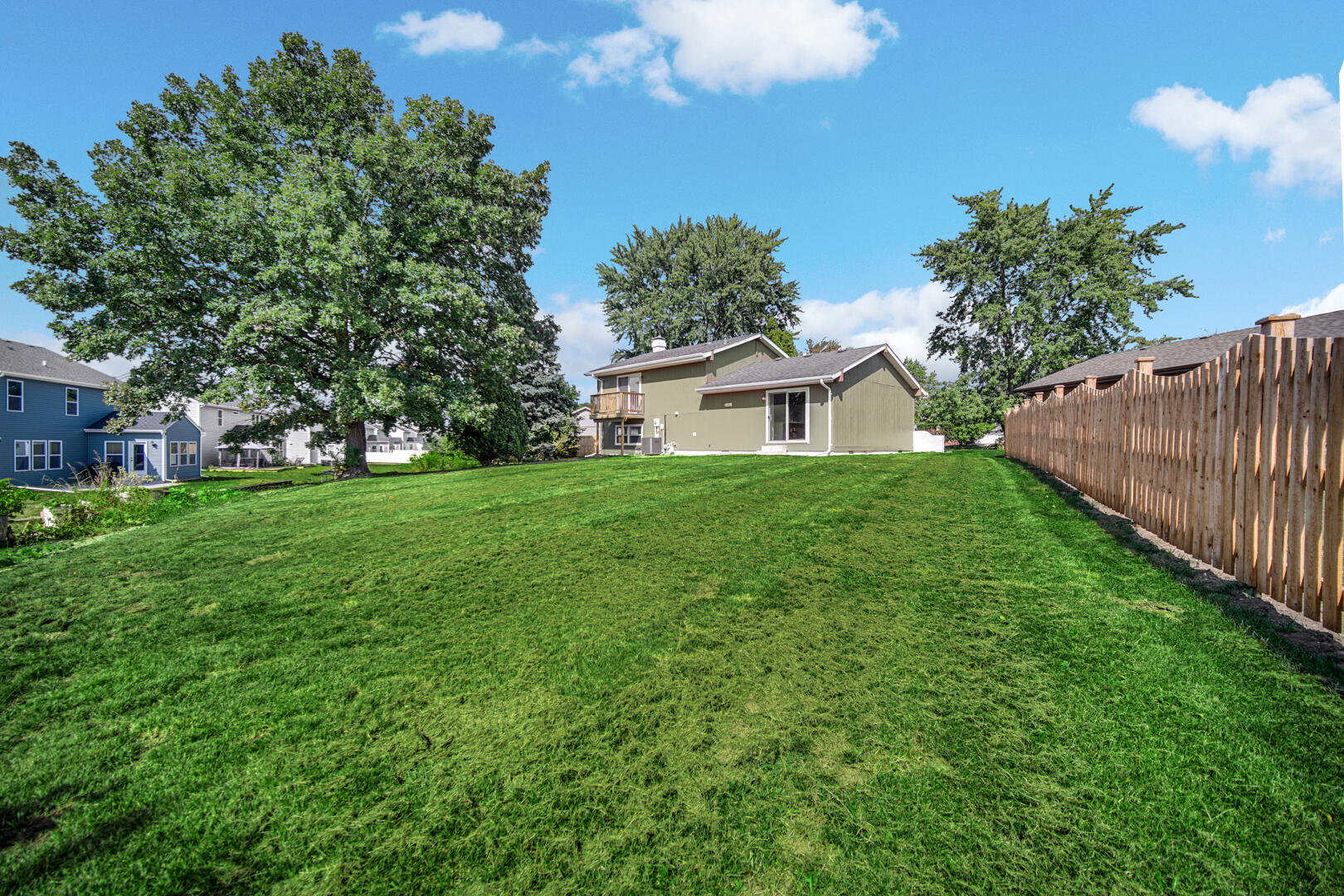 4215 W 76th Court