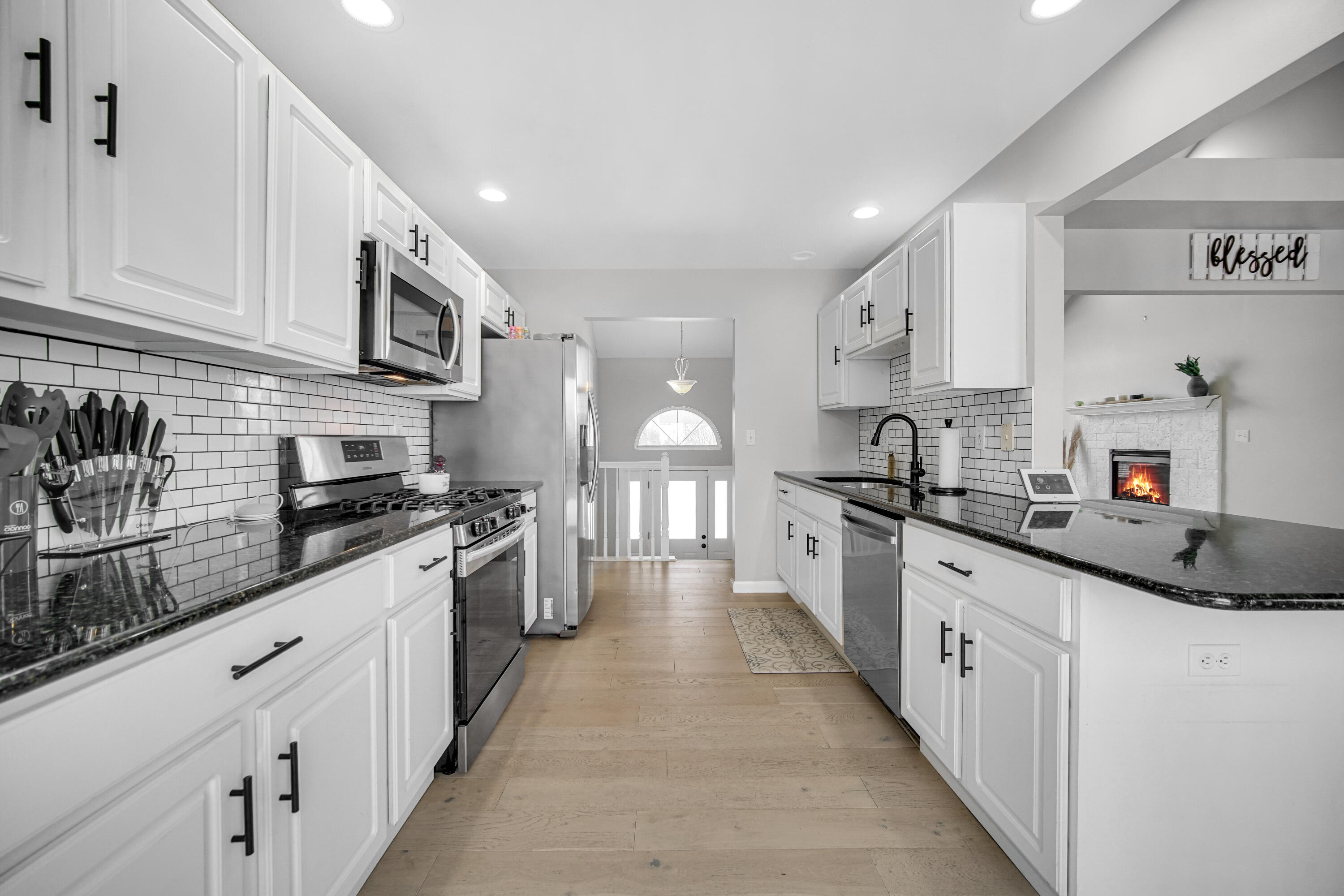 10487 Pinnacle Street