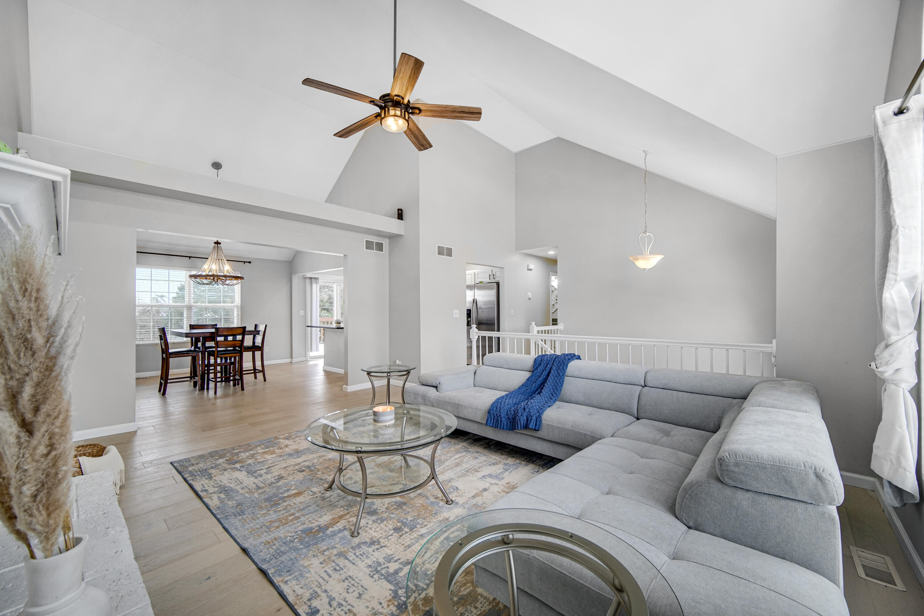 10487 Pinnacle Street