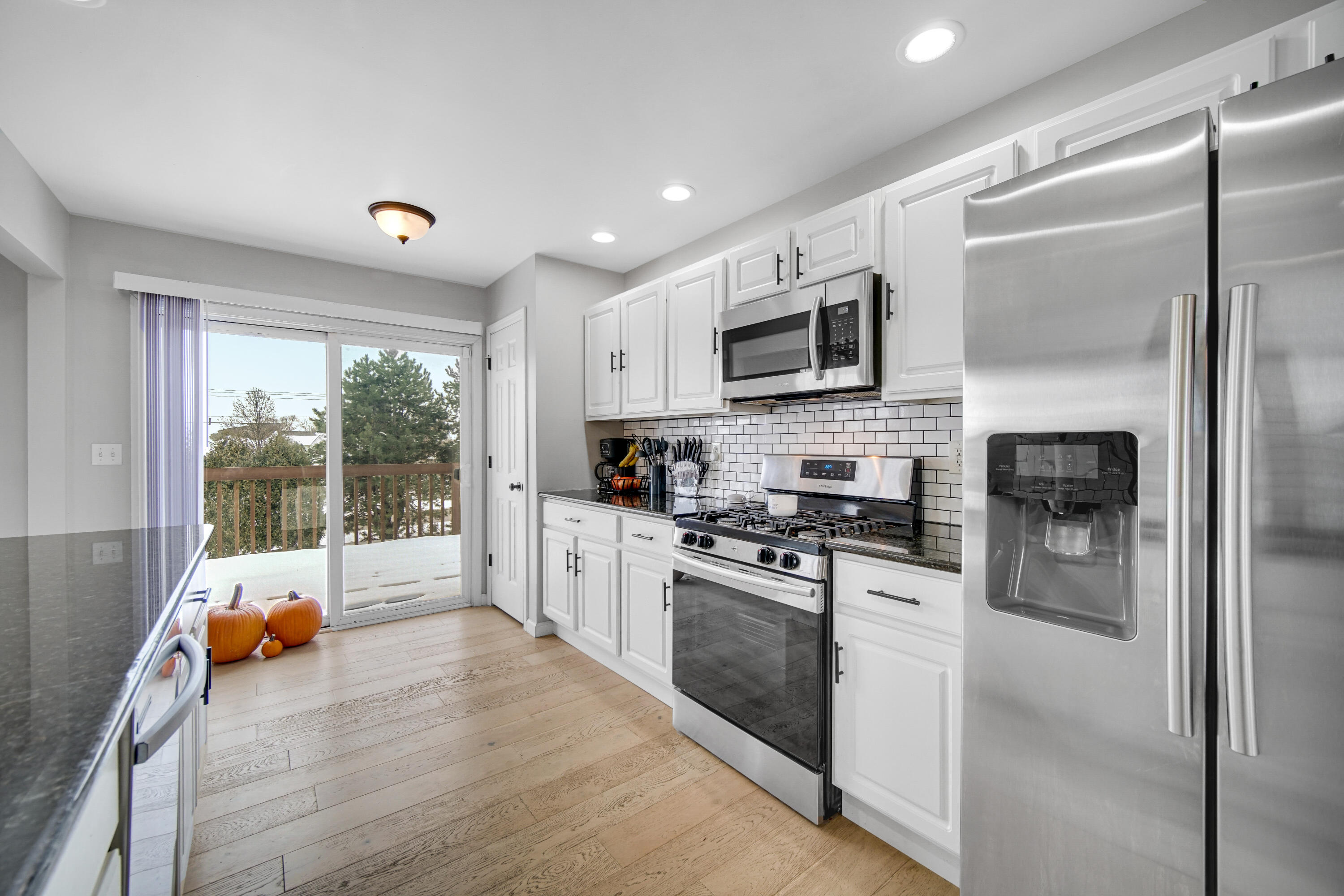 10487 Pinnacle Street