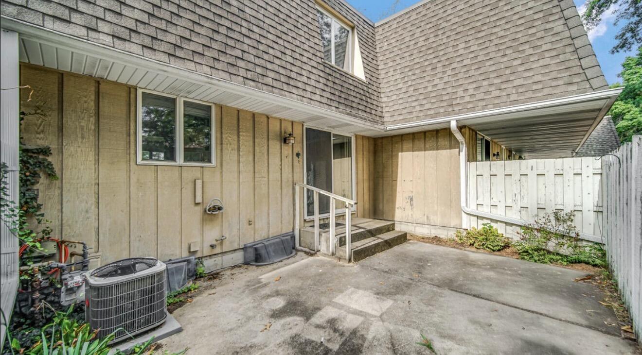 1439 Elm Court Unit: 1439