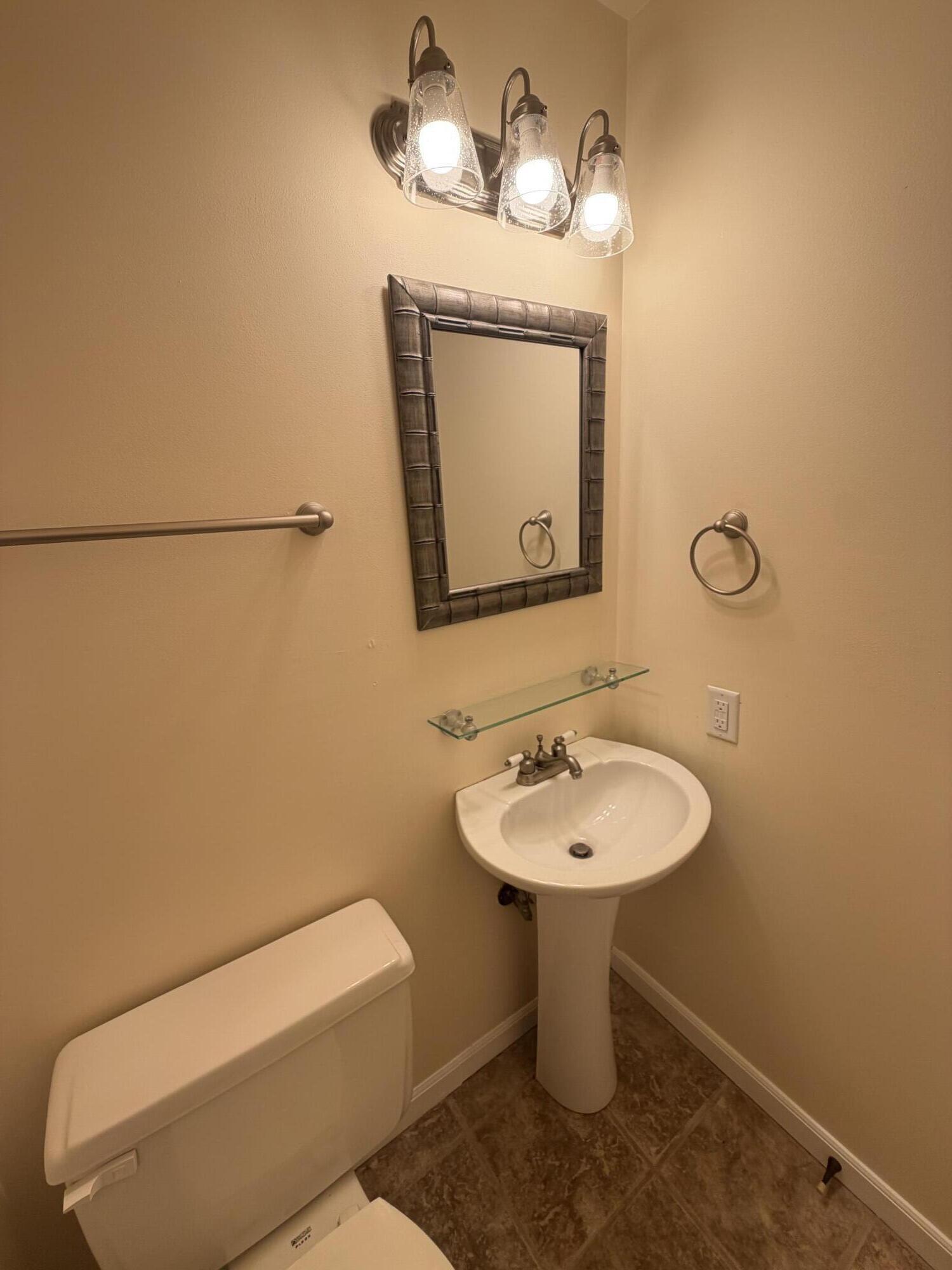 1439 Elm Court Unit: 1439