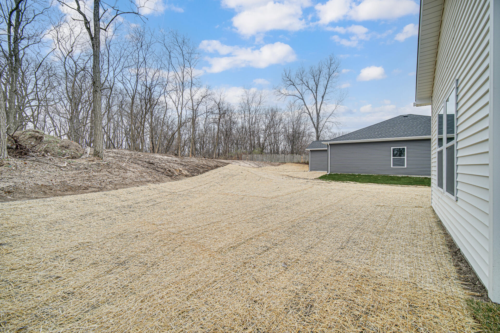 3941 Riverdale Avenue