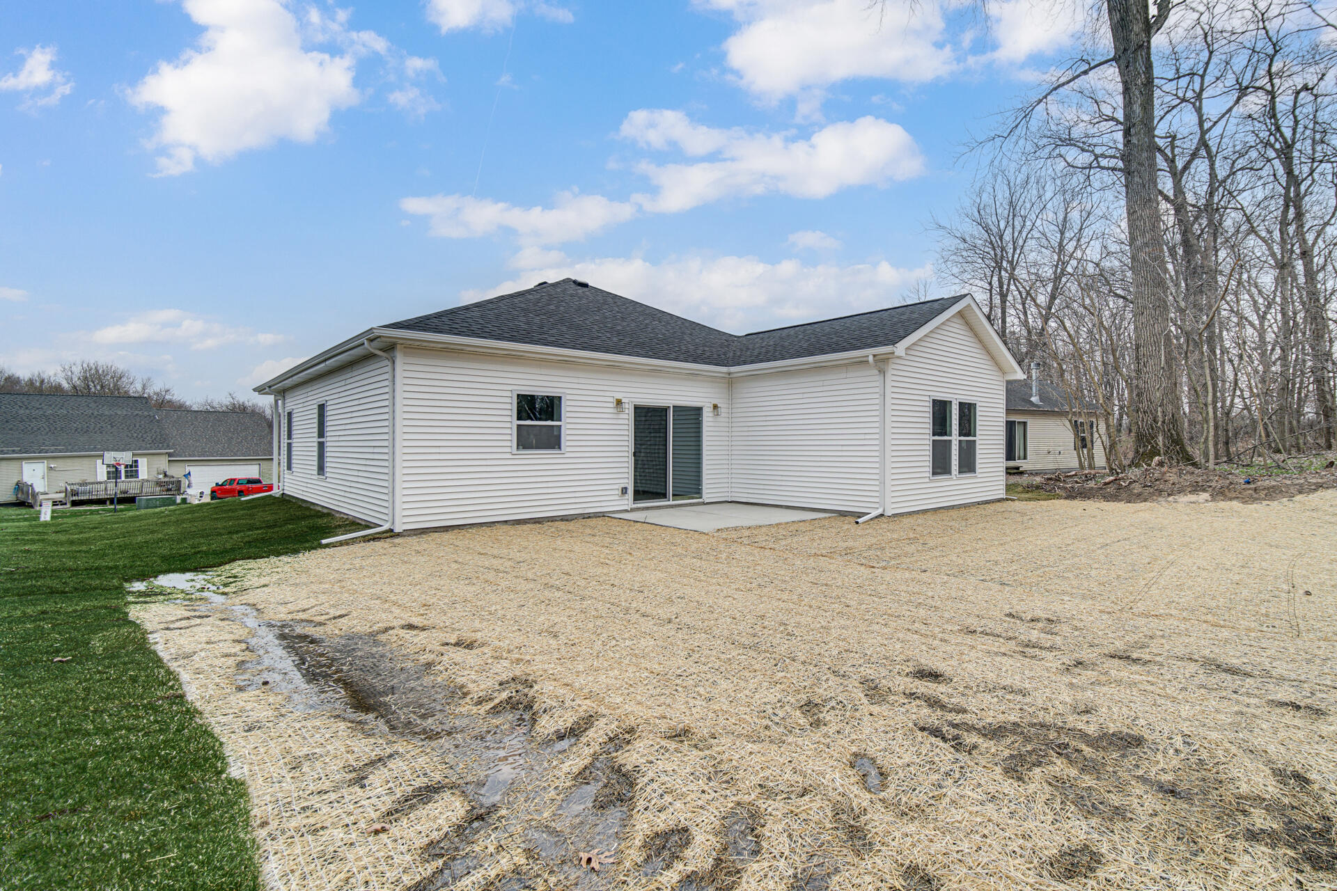 3941 Riverdale Avenue