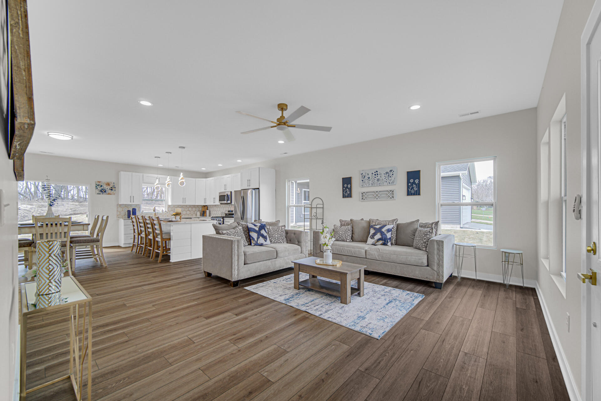 3941 Riverdale Avenue