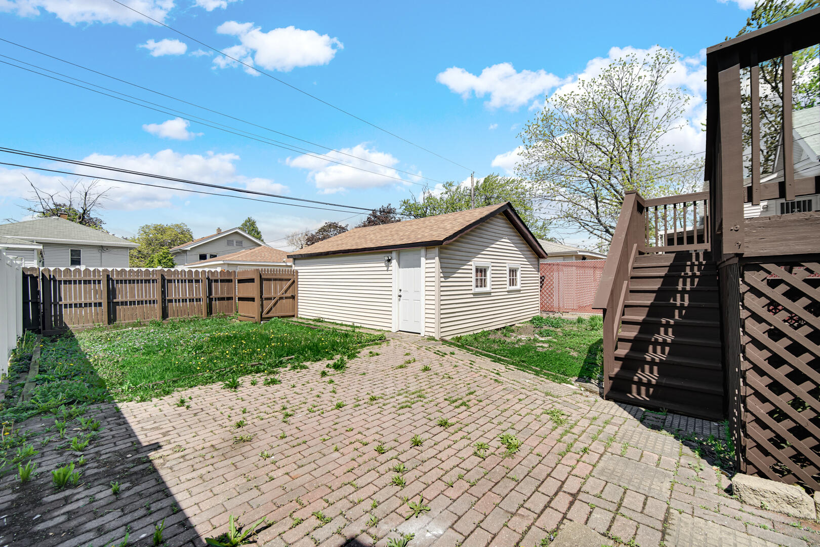 2010 Lincoln Avenue