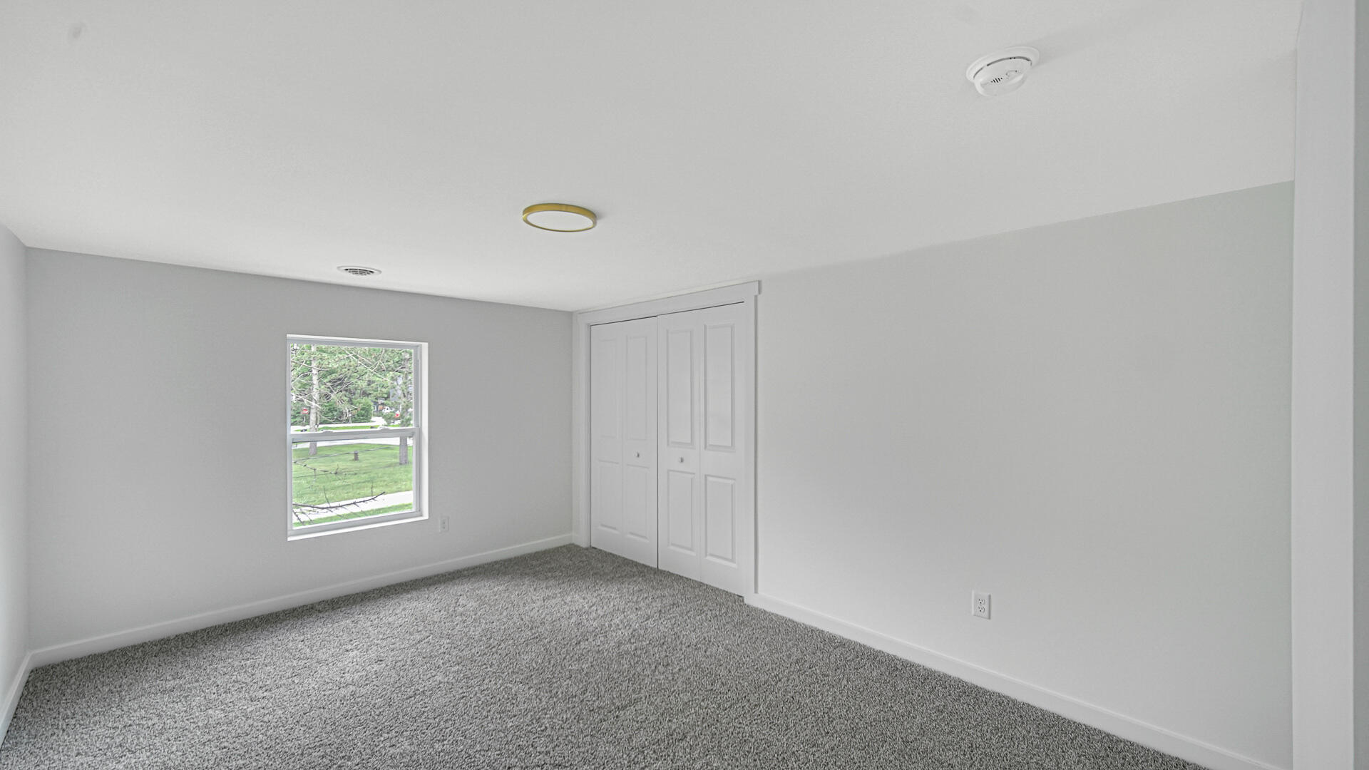 1014 E 63rd Place