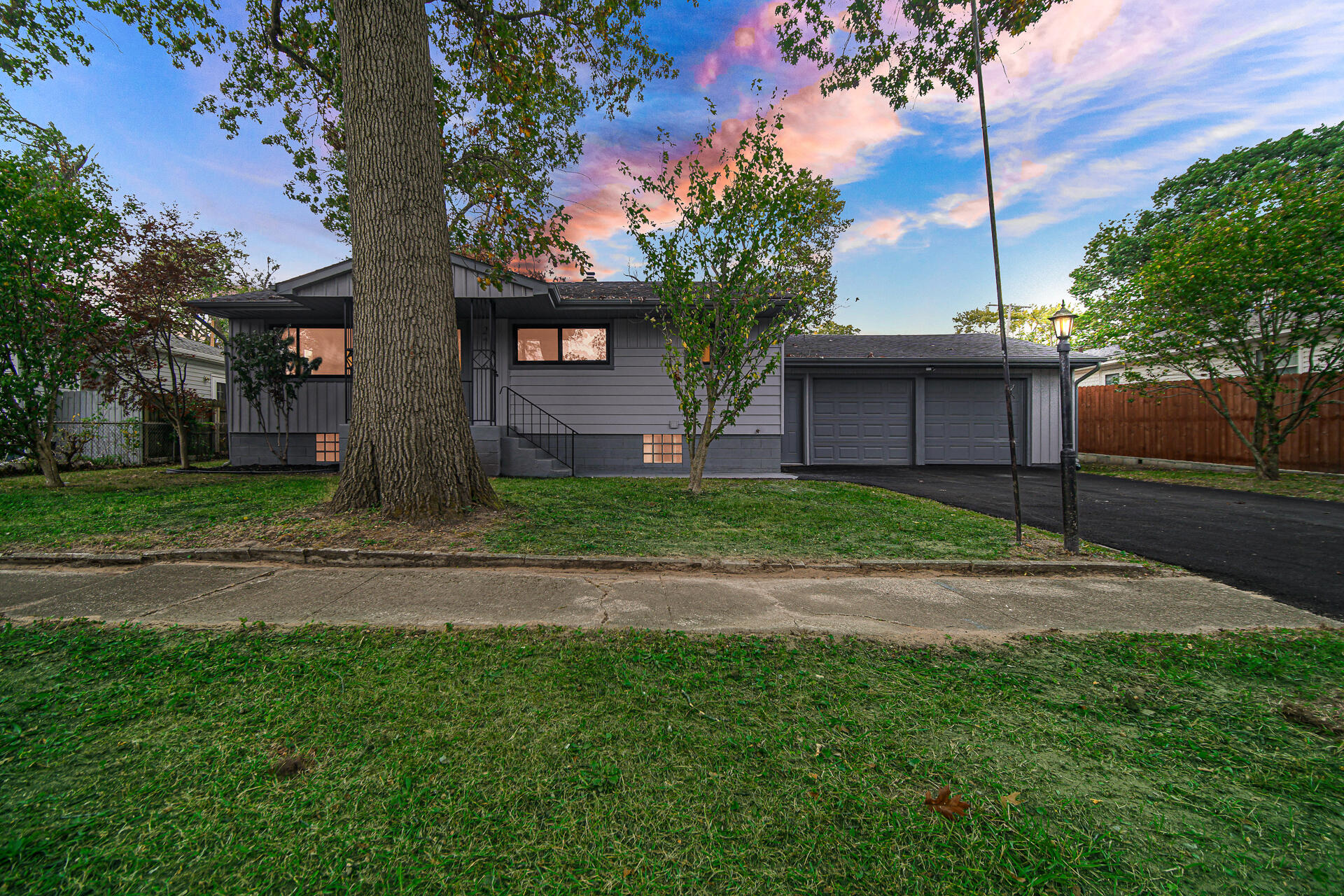 2716 Vanderburg Street