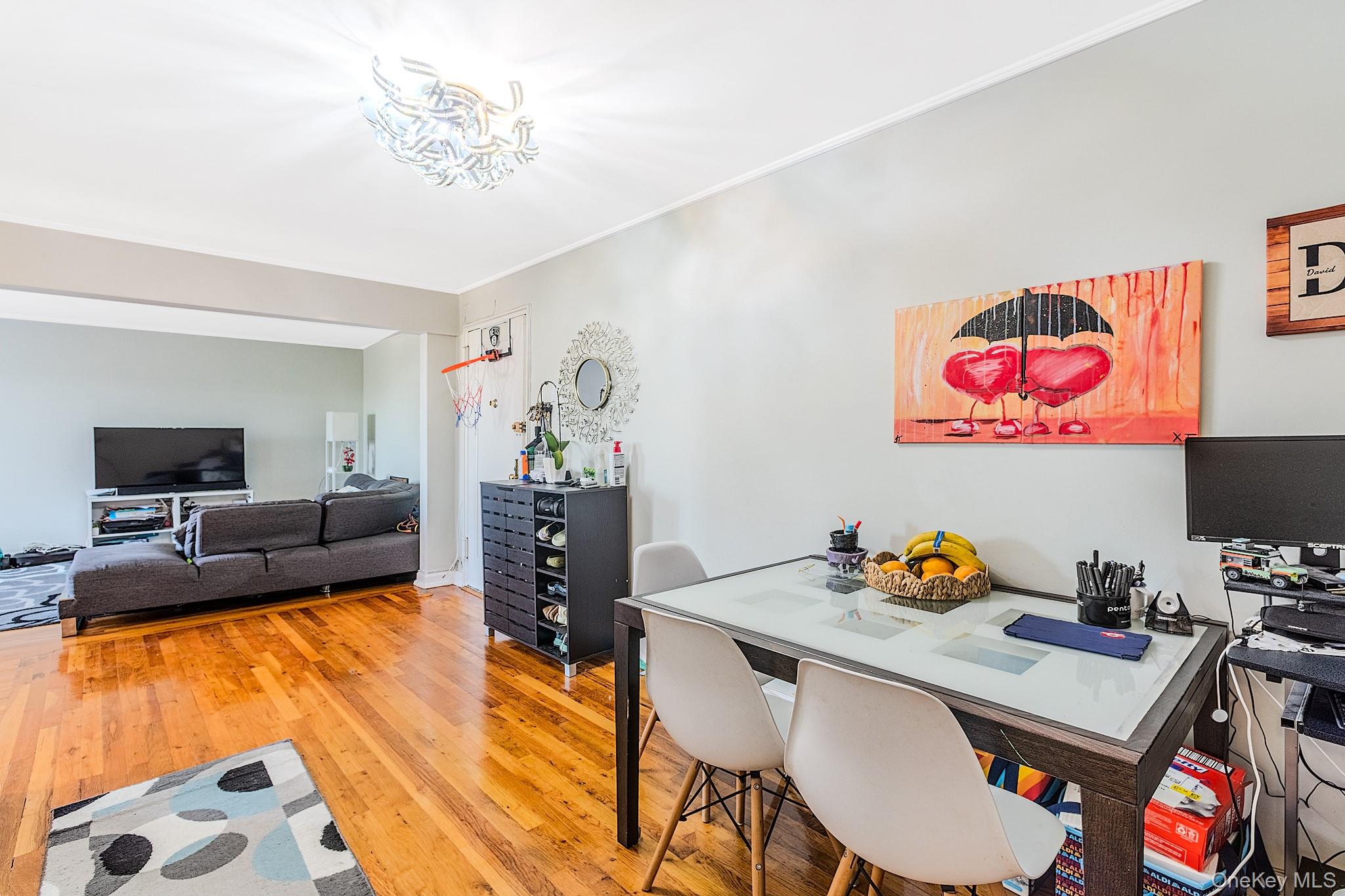 2685 E 7th Street Unit: 6M