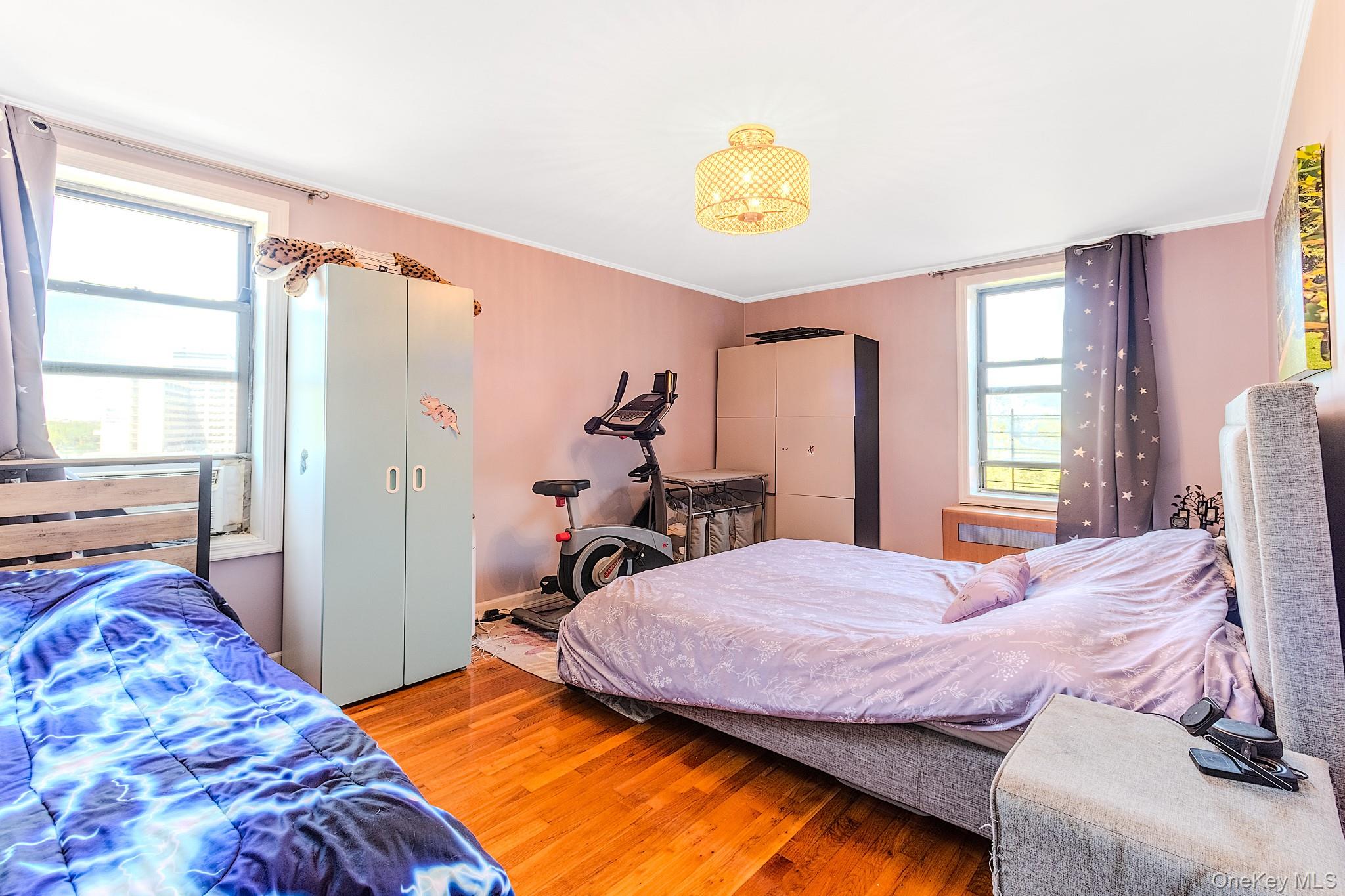 2685 E 7th Street Unit: 6M