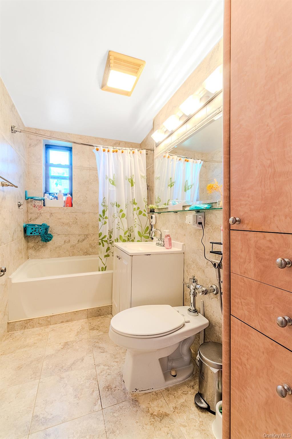 2685 E 7th Street Unit: 6M