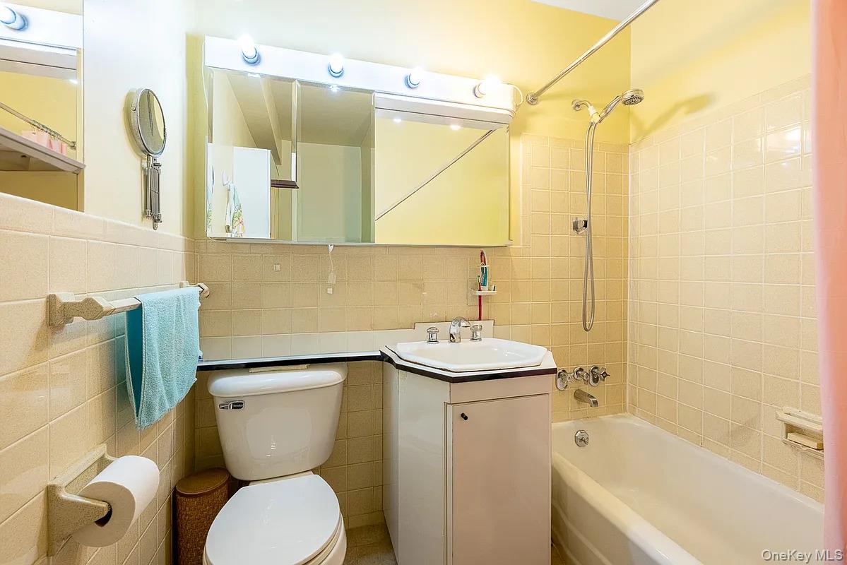 2925 W 5th Street Unit: 6E