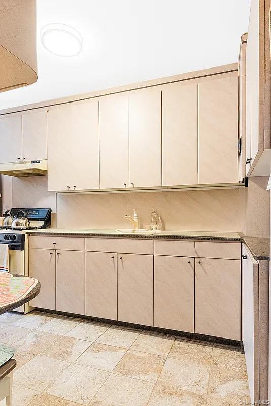 2925 W 5th Street Unit: 6E