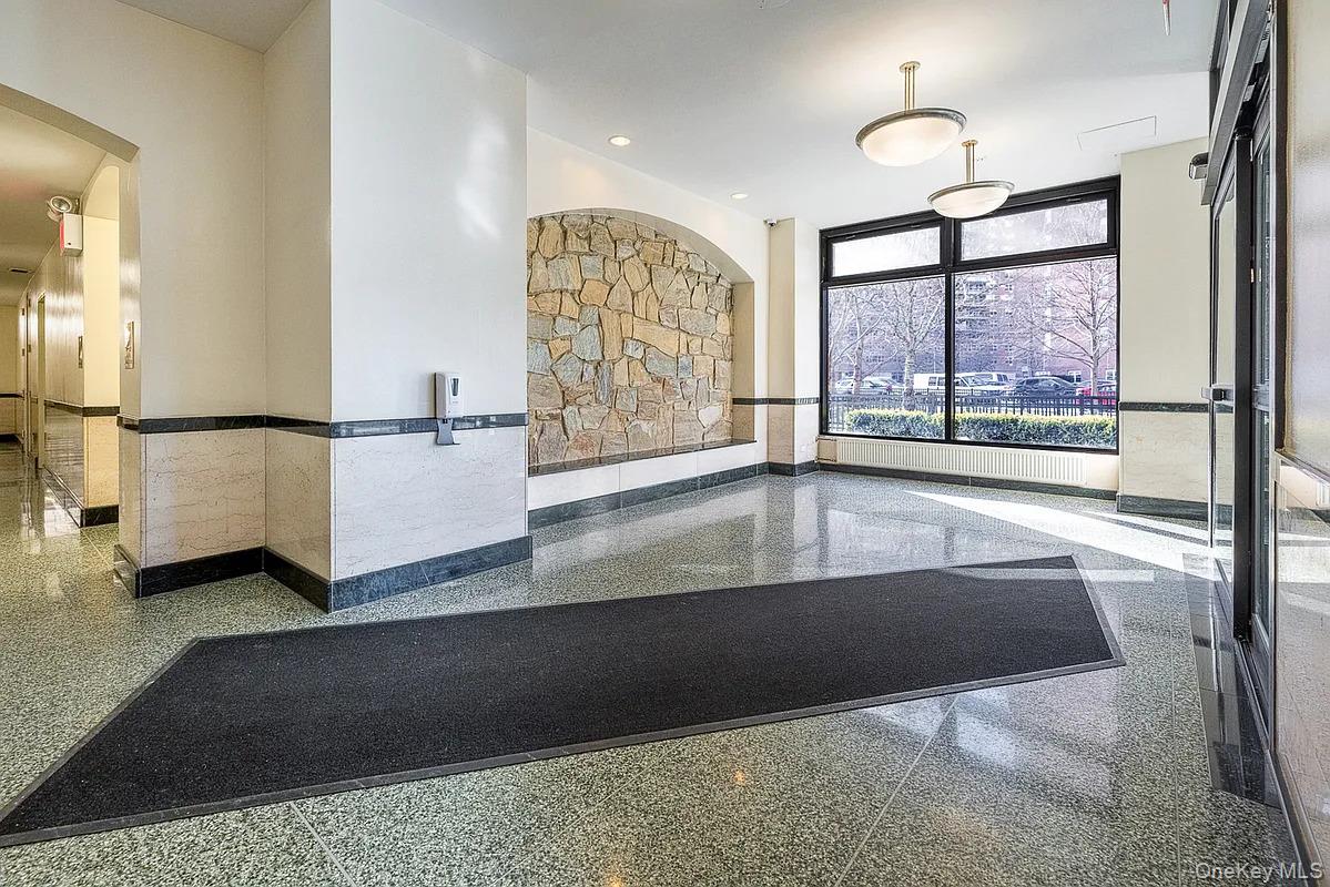 2925 W 5th Street Unit: 6E