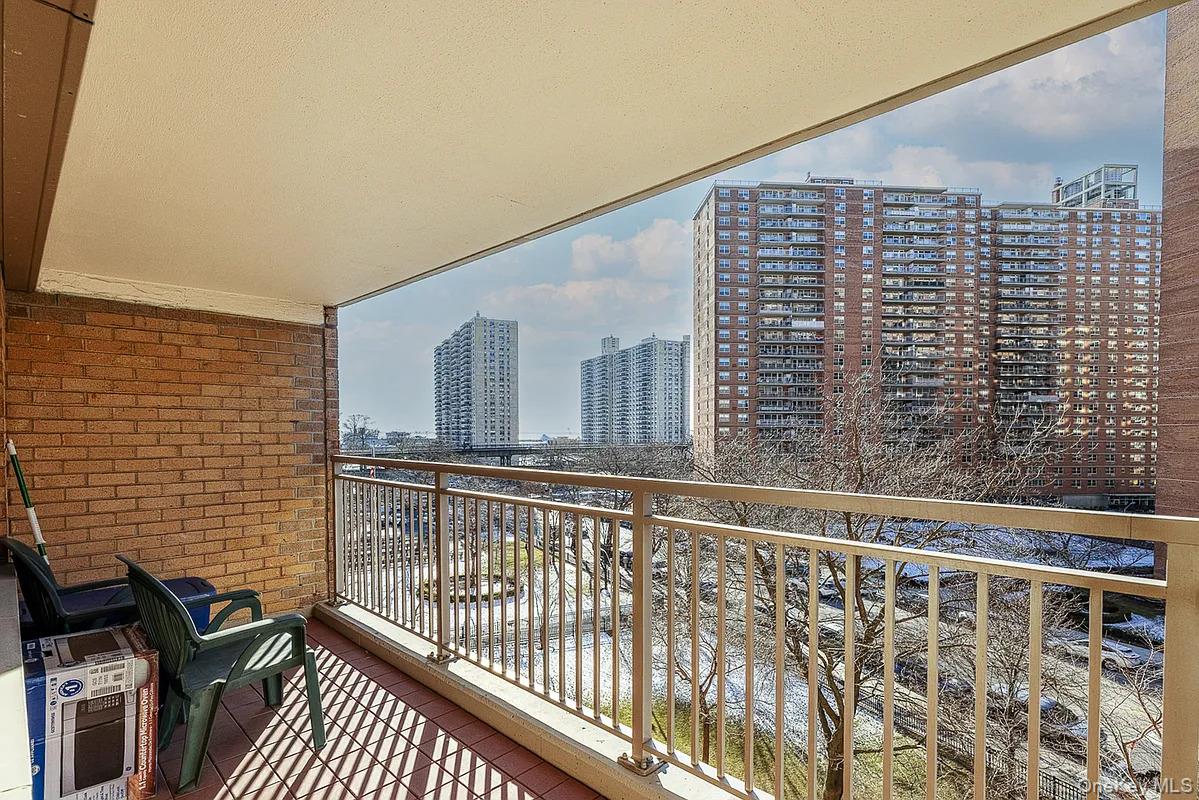 2925 W 5th Street Unit: 6E