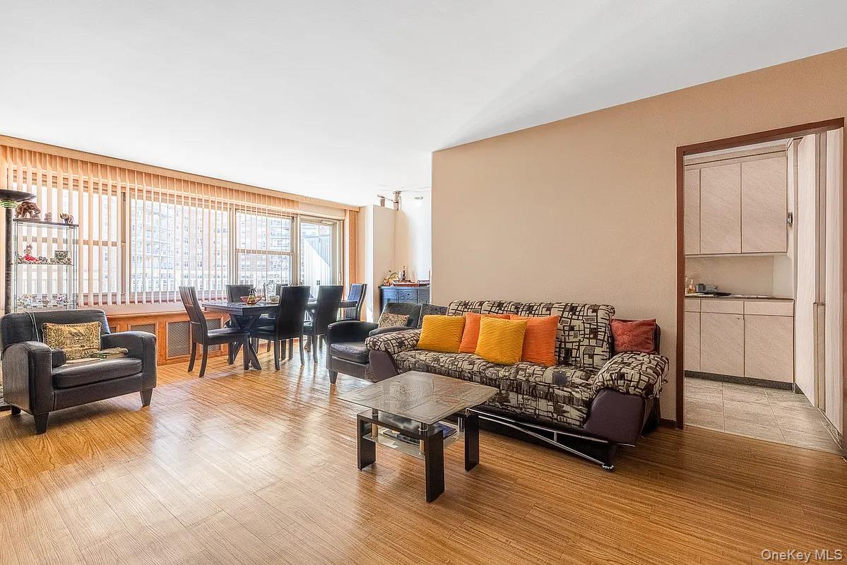 2925 W 5th Street Unit: 6E