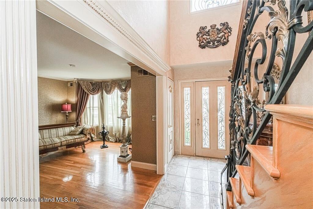 27 Honey Lane