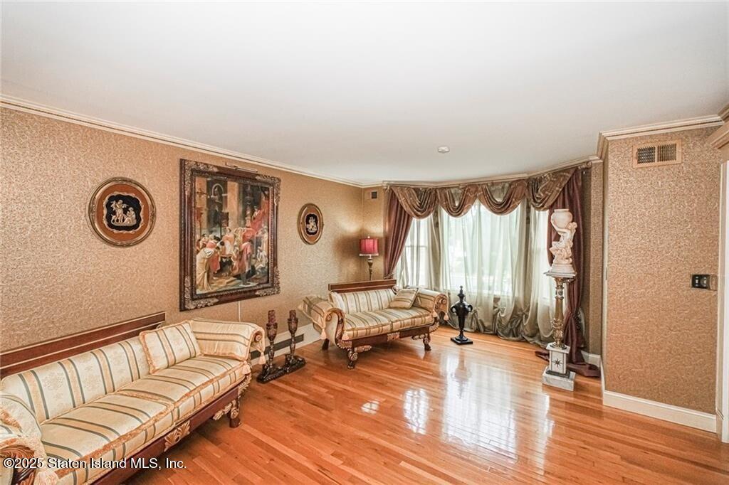 27 Honey Lane