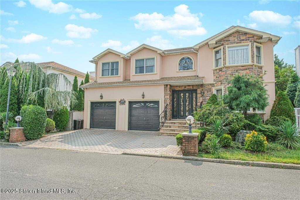 27 Honey Lane