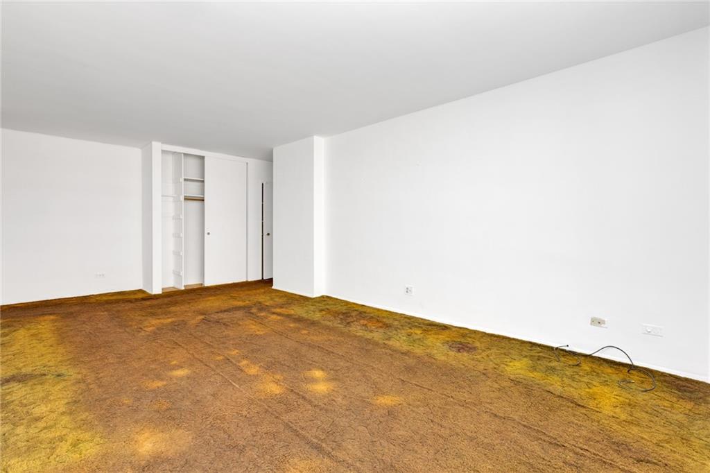 2942 West 5th Street 5D