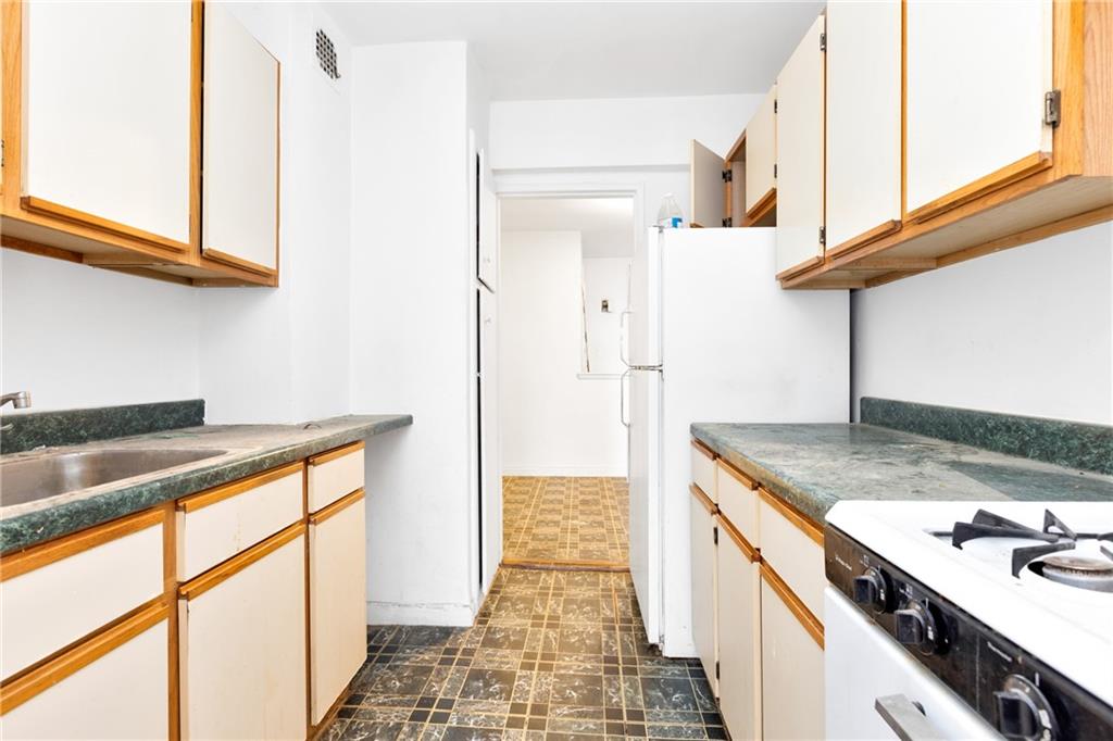 2299 East 13th Street 5F