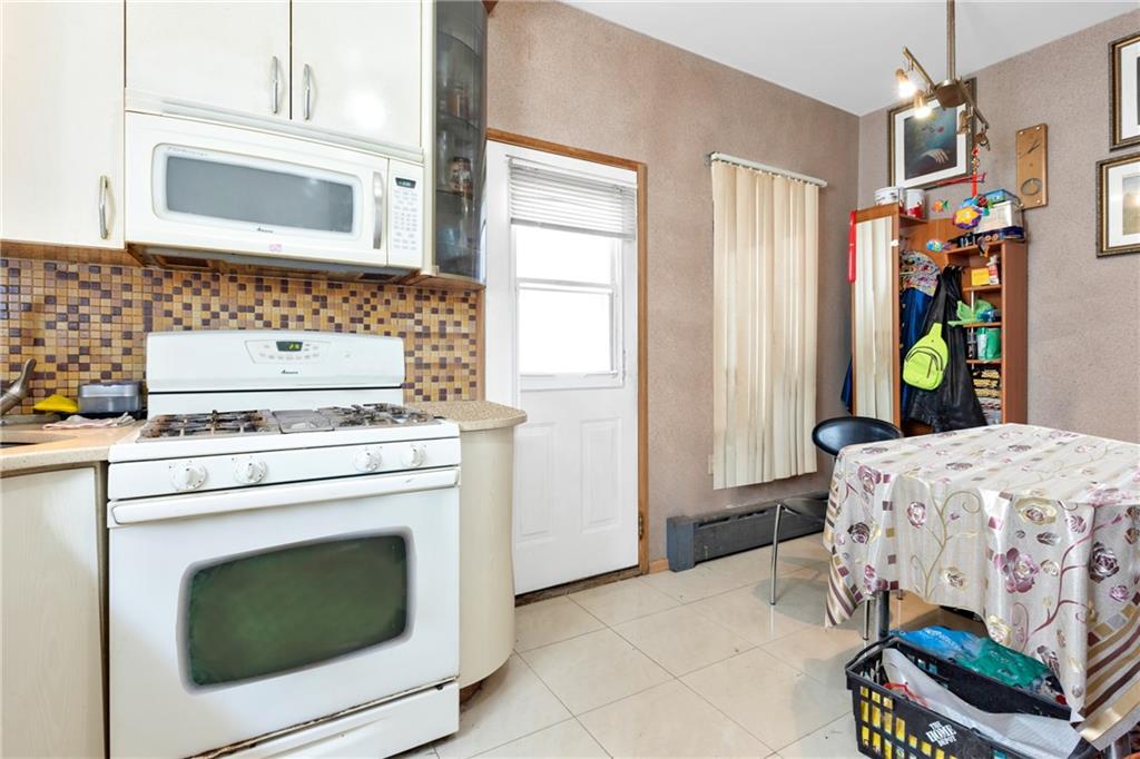 2336 East 14th Street
