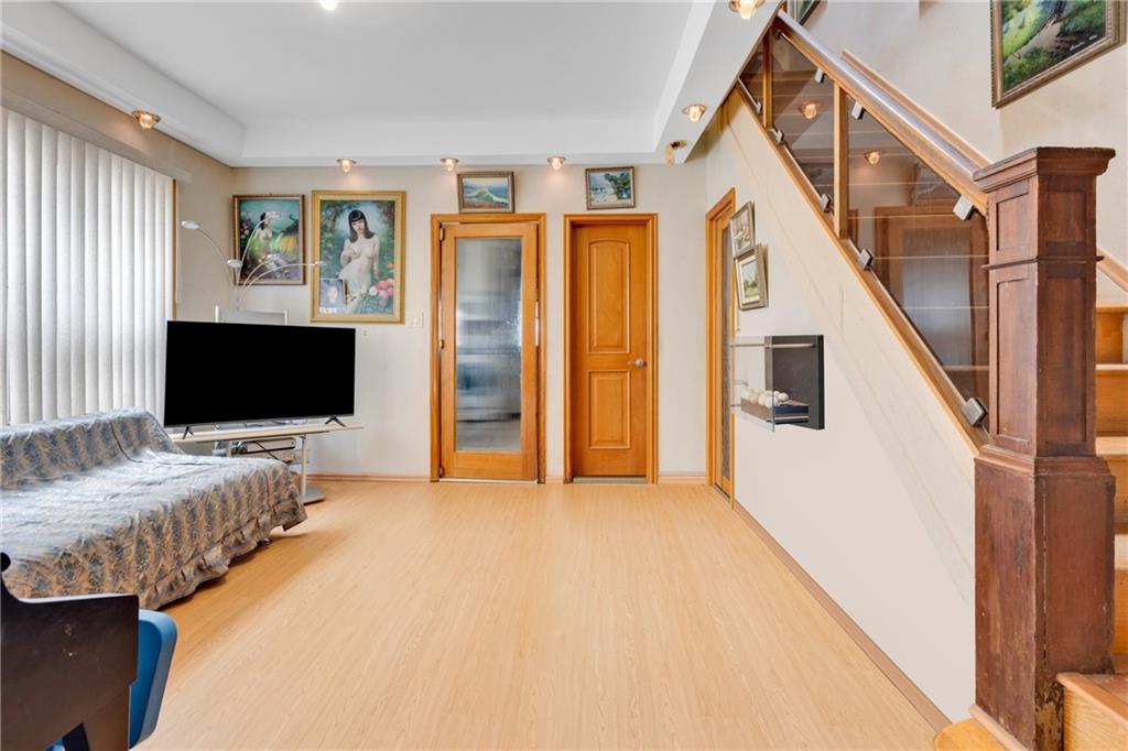 2336 East 14th Street