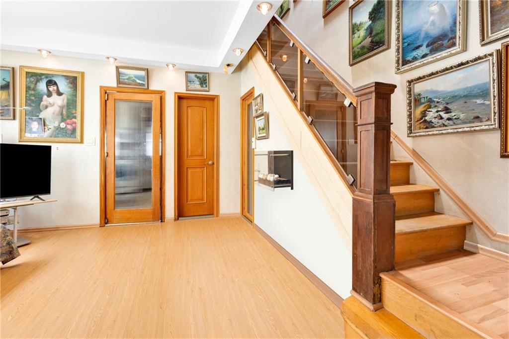 2336 East 14th Street