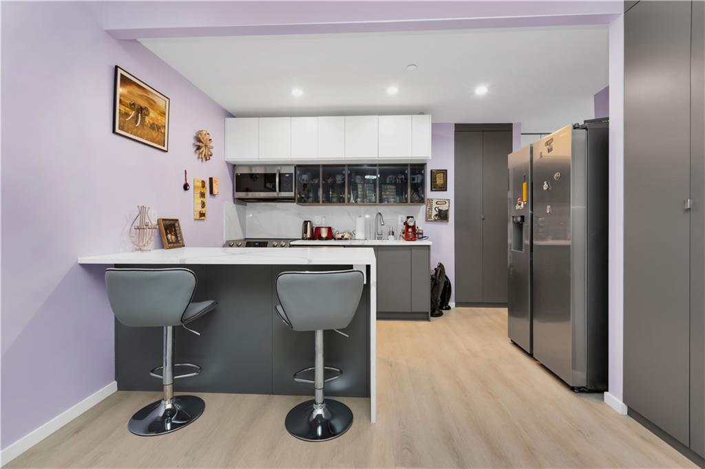 15 West End Avenue 3F