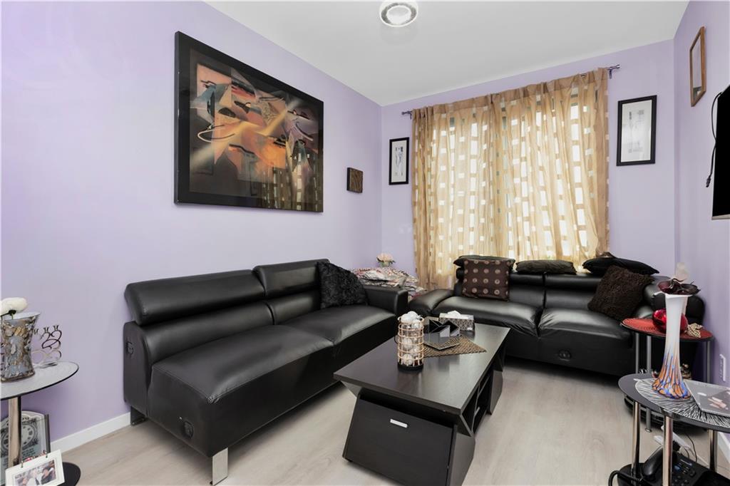 15 West End Avenue 3F
