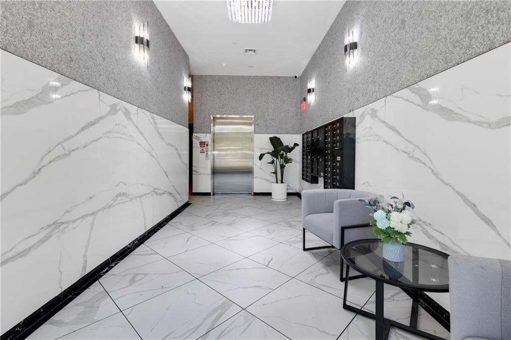 15 West End Avenue 3F