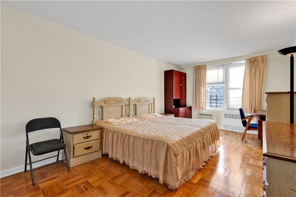 2580 Ocean Parkway 1P