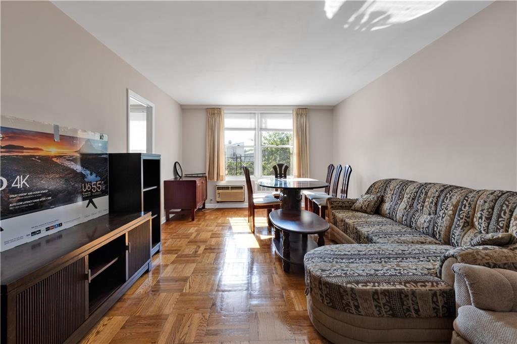 2580 Ocean Parkway 1P