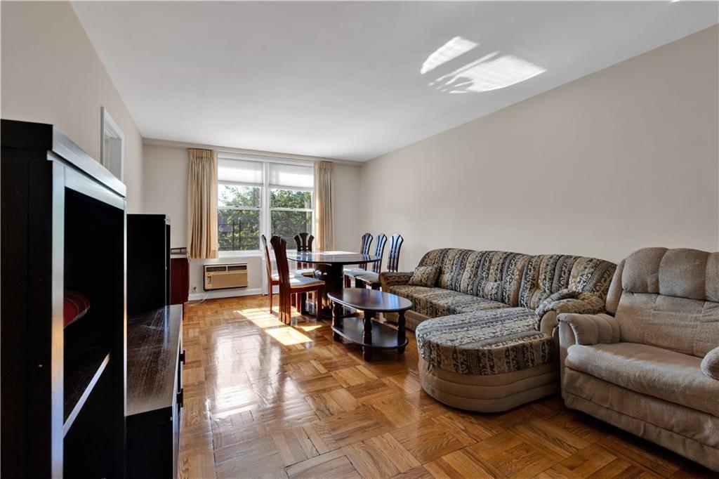 2580 Ocean Parkway 1P