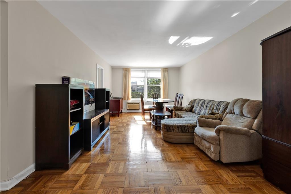 2580 Ocean Parkway 1P