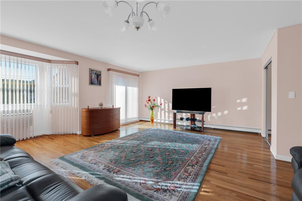 16 Cove Lane 6B