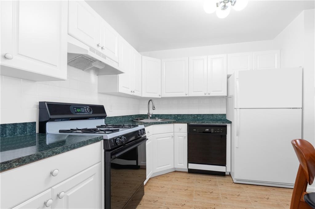 16 Cove Lane 6B