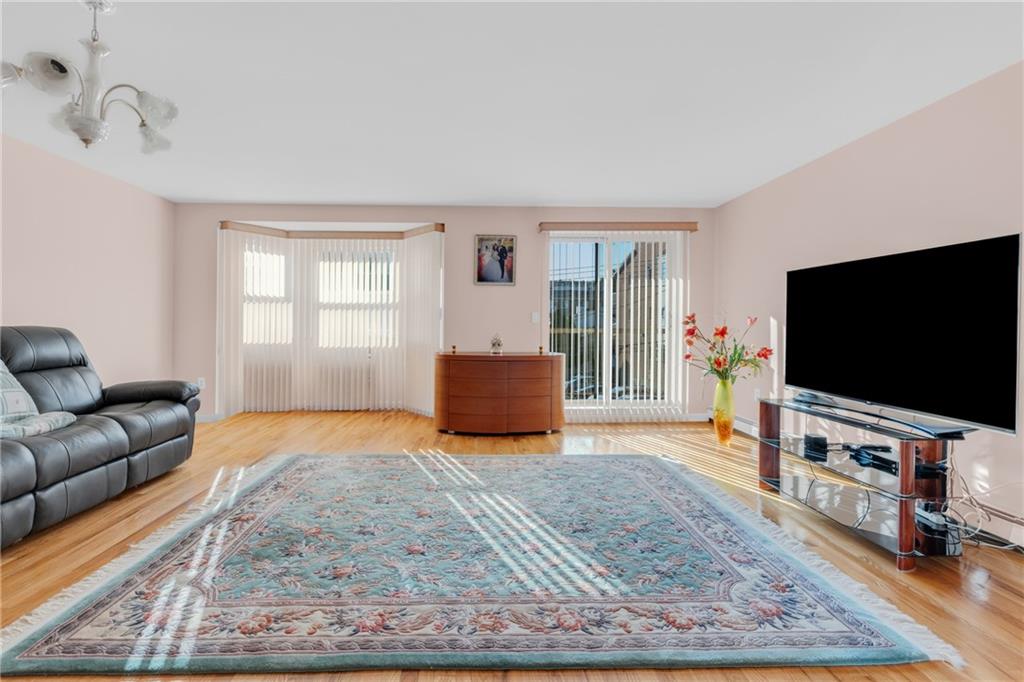 16 Cove Lane 6B