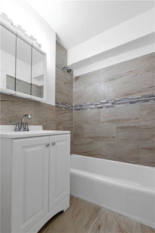 2155 82nd Street 5G