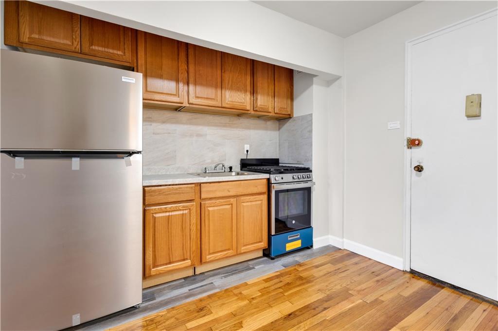 2155 82nd Street 5G
