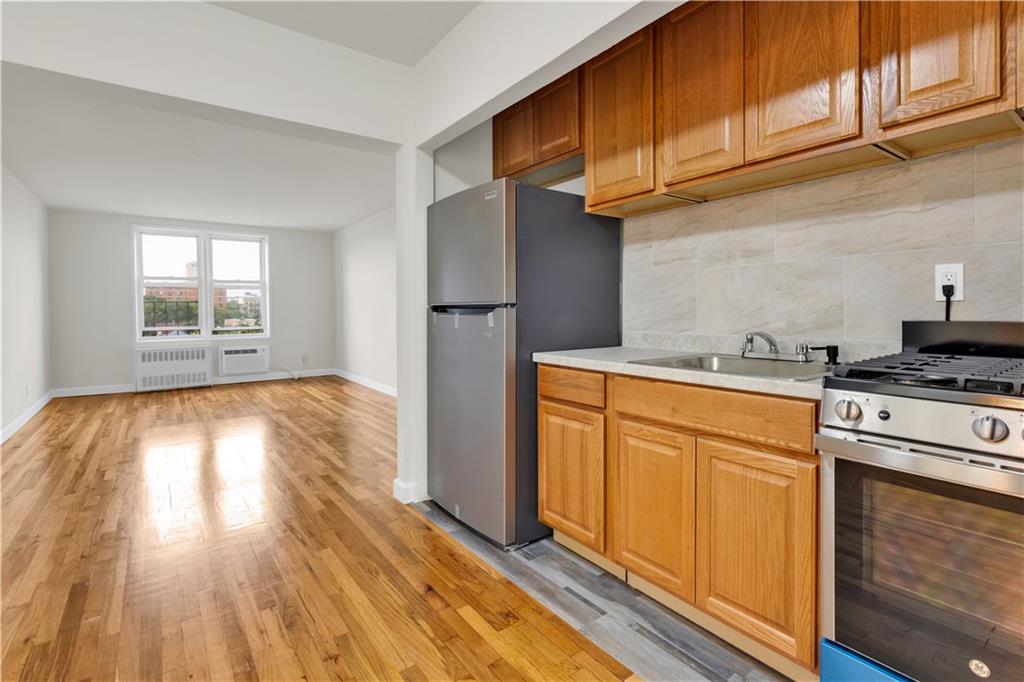 2155 82nd Street 5G