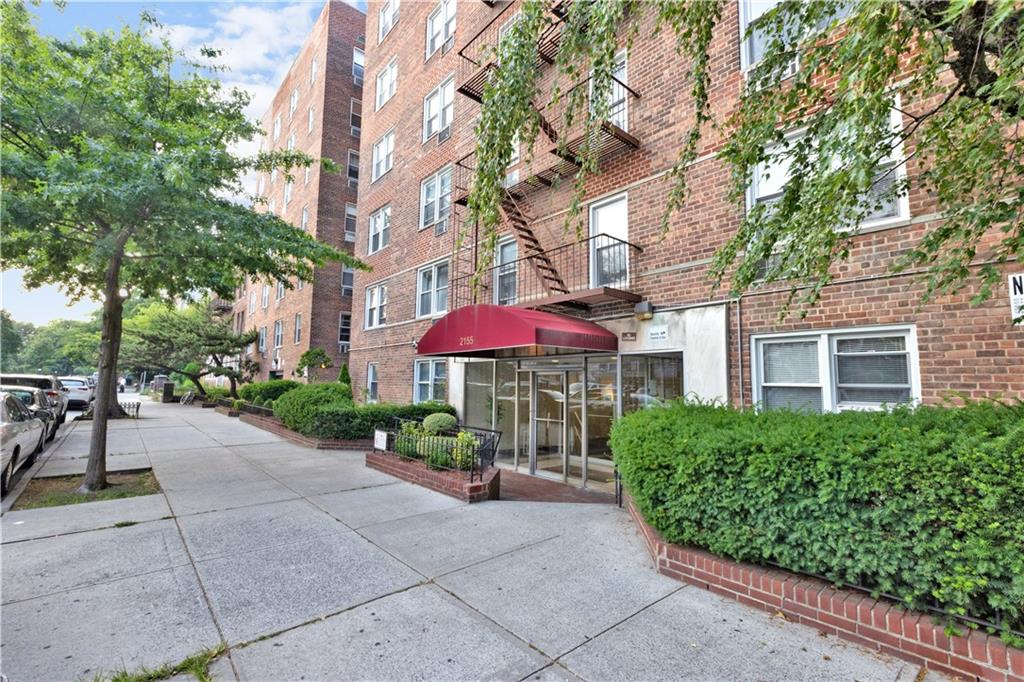 2155 82nd Street 5G
