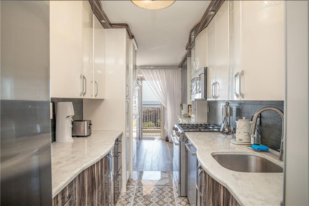 460 Neptune Avenue 14P